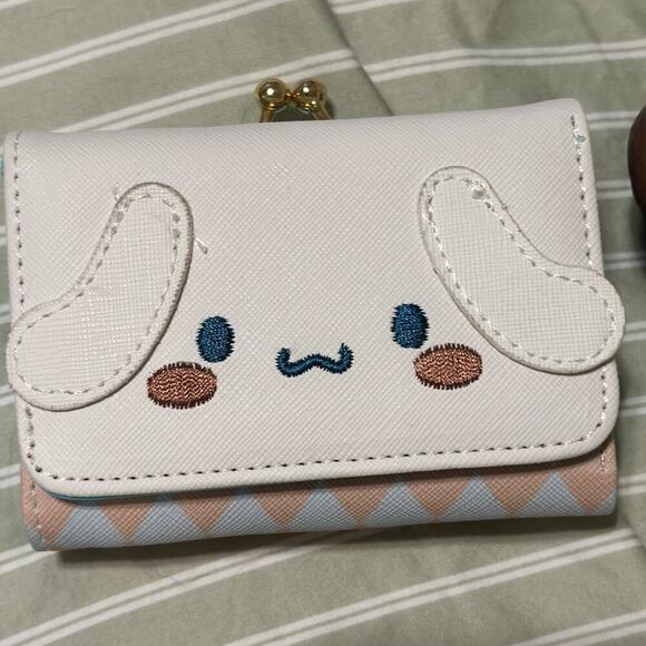 Sanrio Cinnamonroll Wallet - Picture 1 of 8